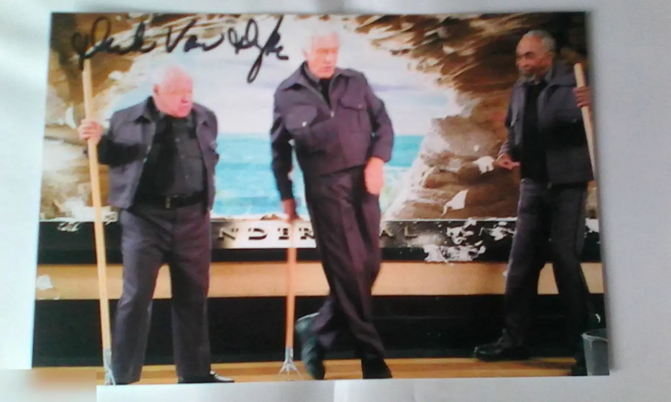 Дик Ван Дайк автограф на фото Ночь в музее