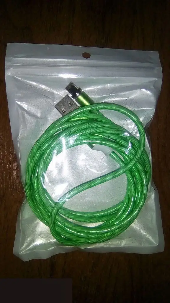 Магнитная зарядка для iPhone 2 метра