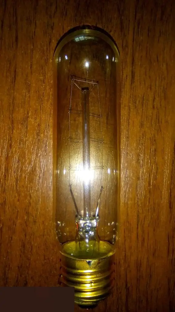 Лампа накаливания E27 40 Вт