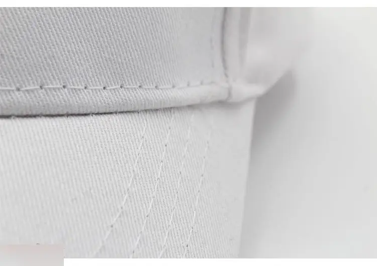 Бейсболка белая 3