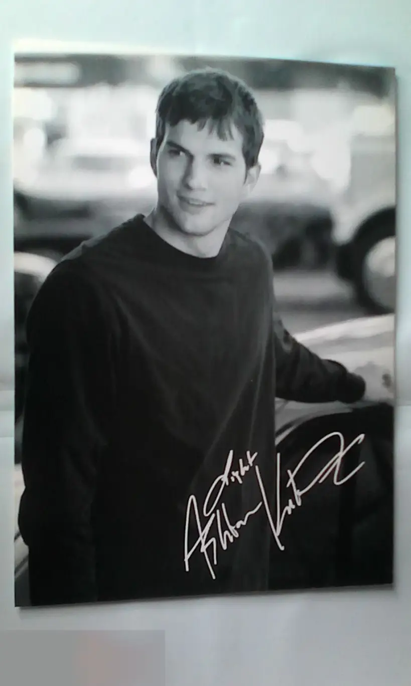 Эштон Кутчер напечатанный автограф принт