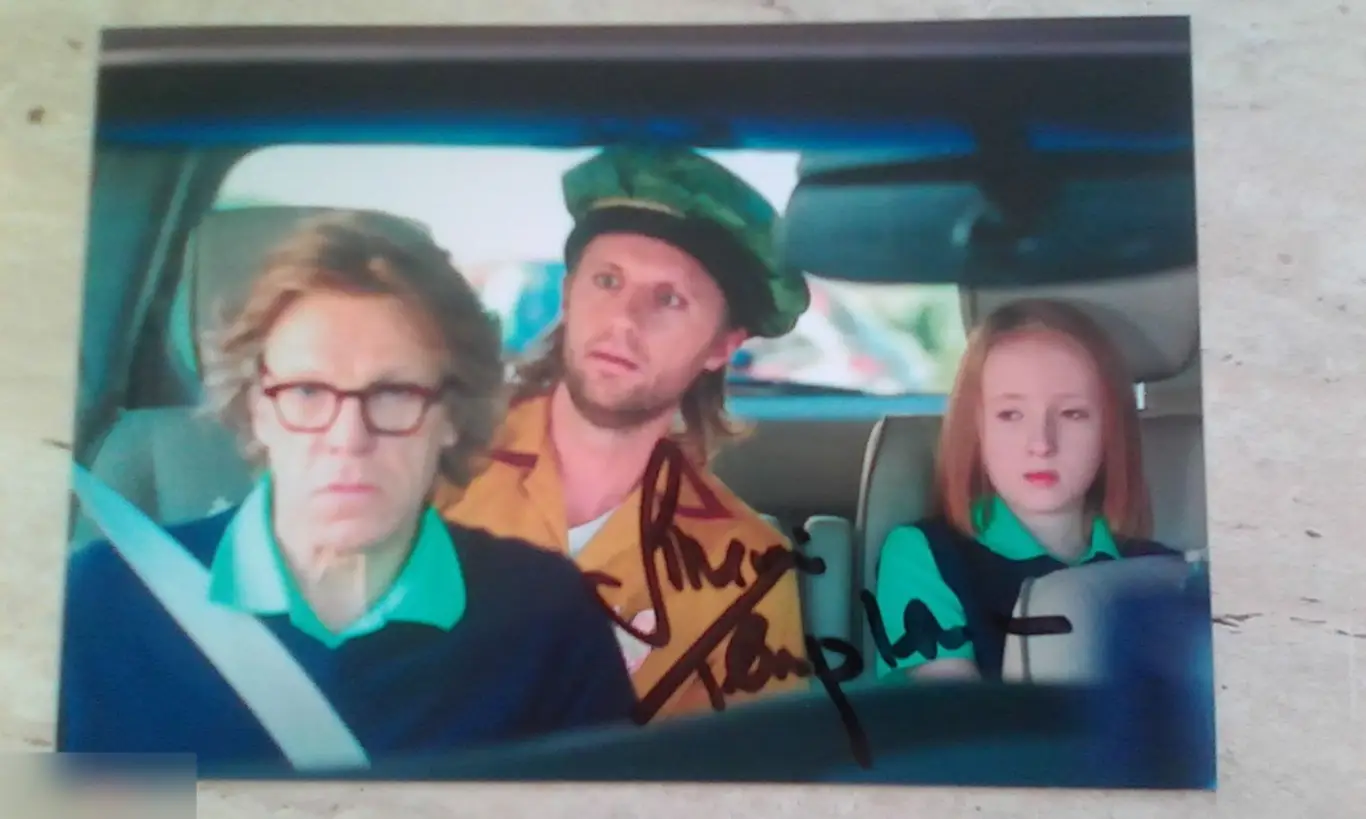 Саймон Темплман автограф на фото Соседи