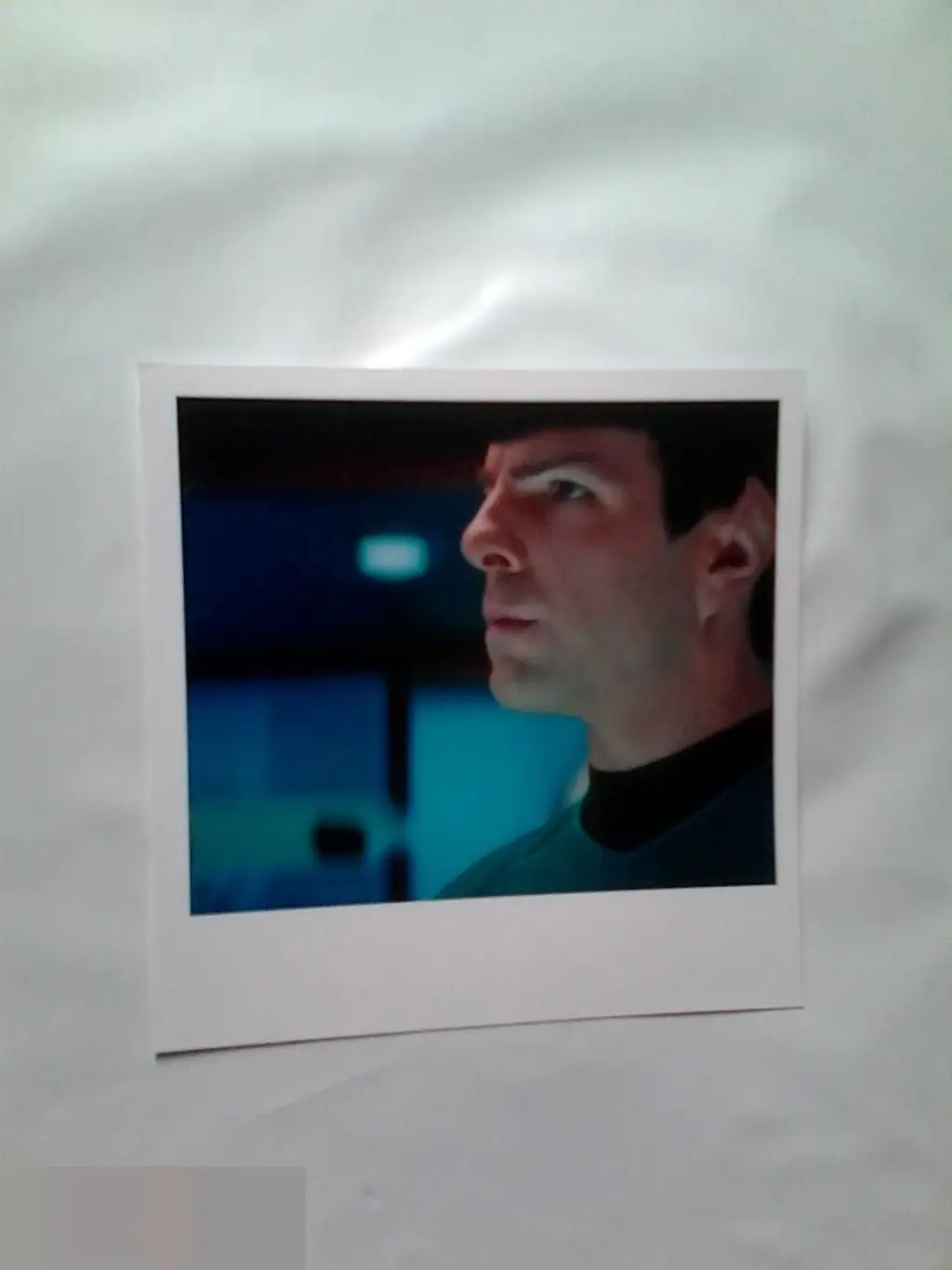 Закари Куинто современное фото 10*10 см Стартрек