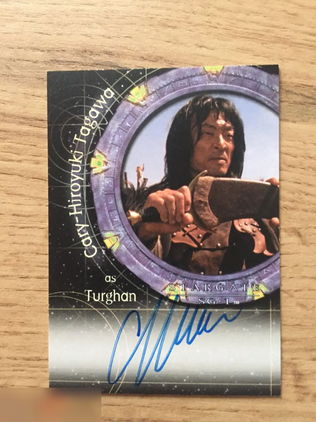 Кэри-Хироюки Тагава лимитированная карточка с автографом