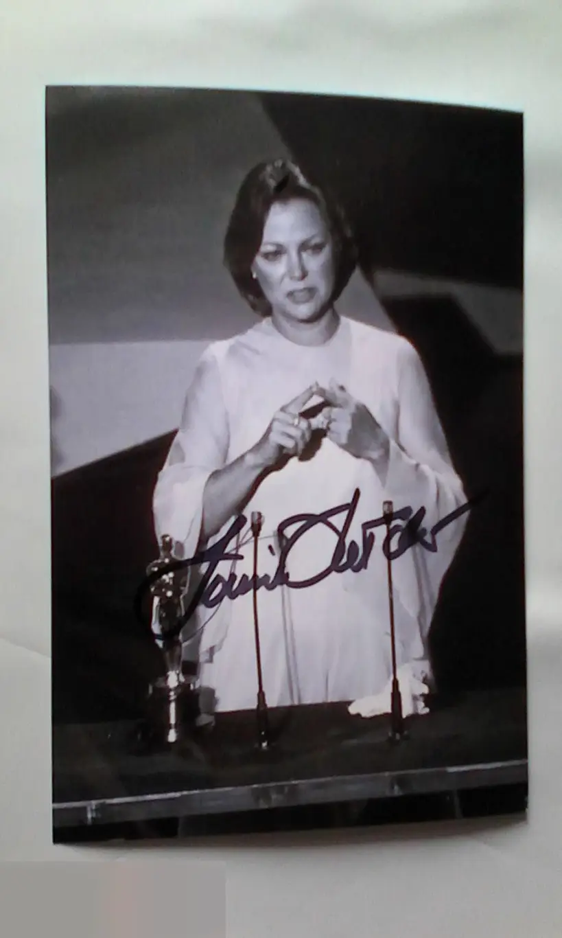 Луиза Флетчер автограф на фото