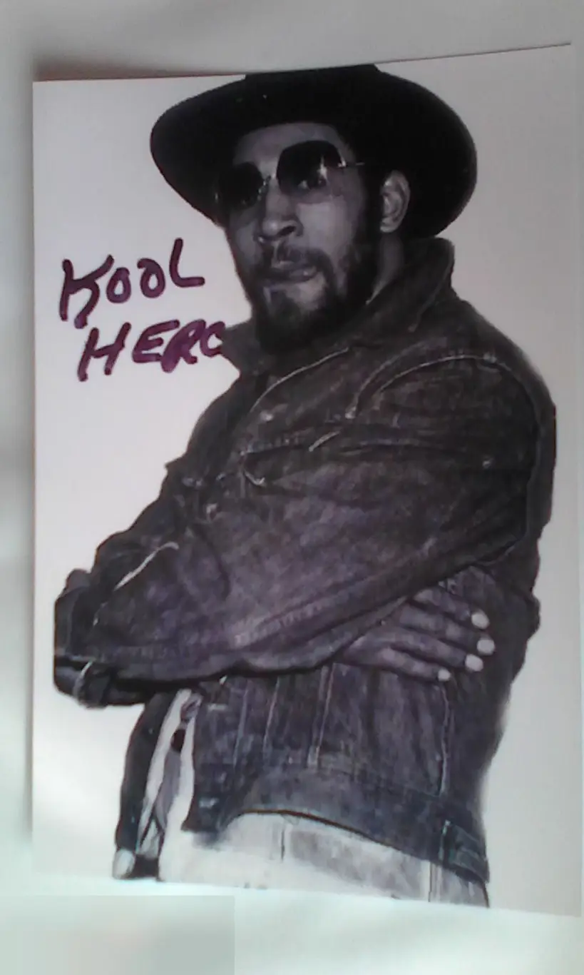 DJ Kool Herc автограф на фото