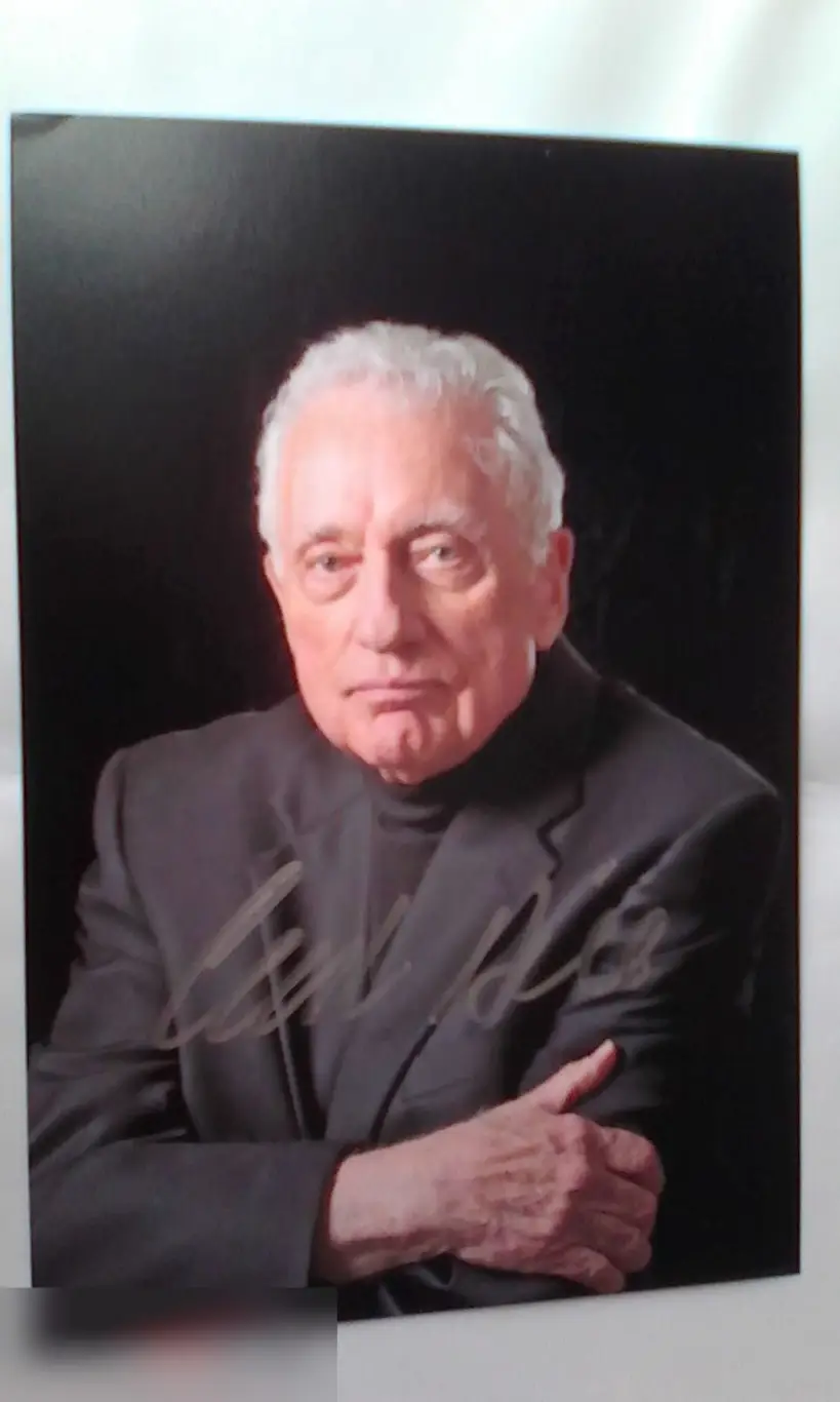 Клинт Хилл автограф на фото