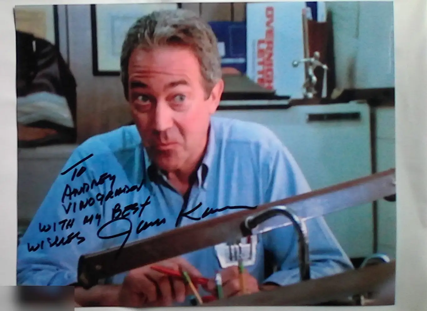 Джеймс Карен автограф на фото