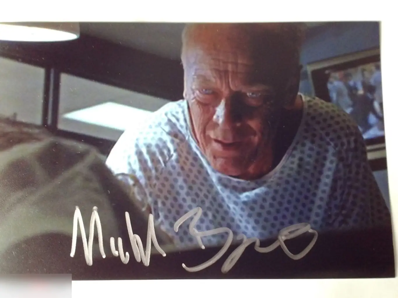 Майкл Бирн автограф на фото Способный ученик