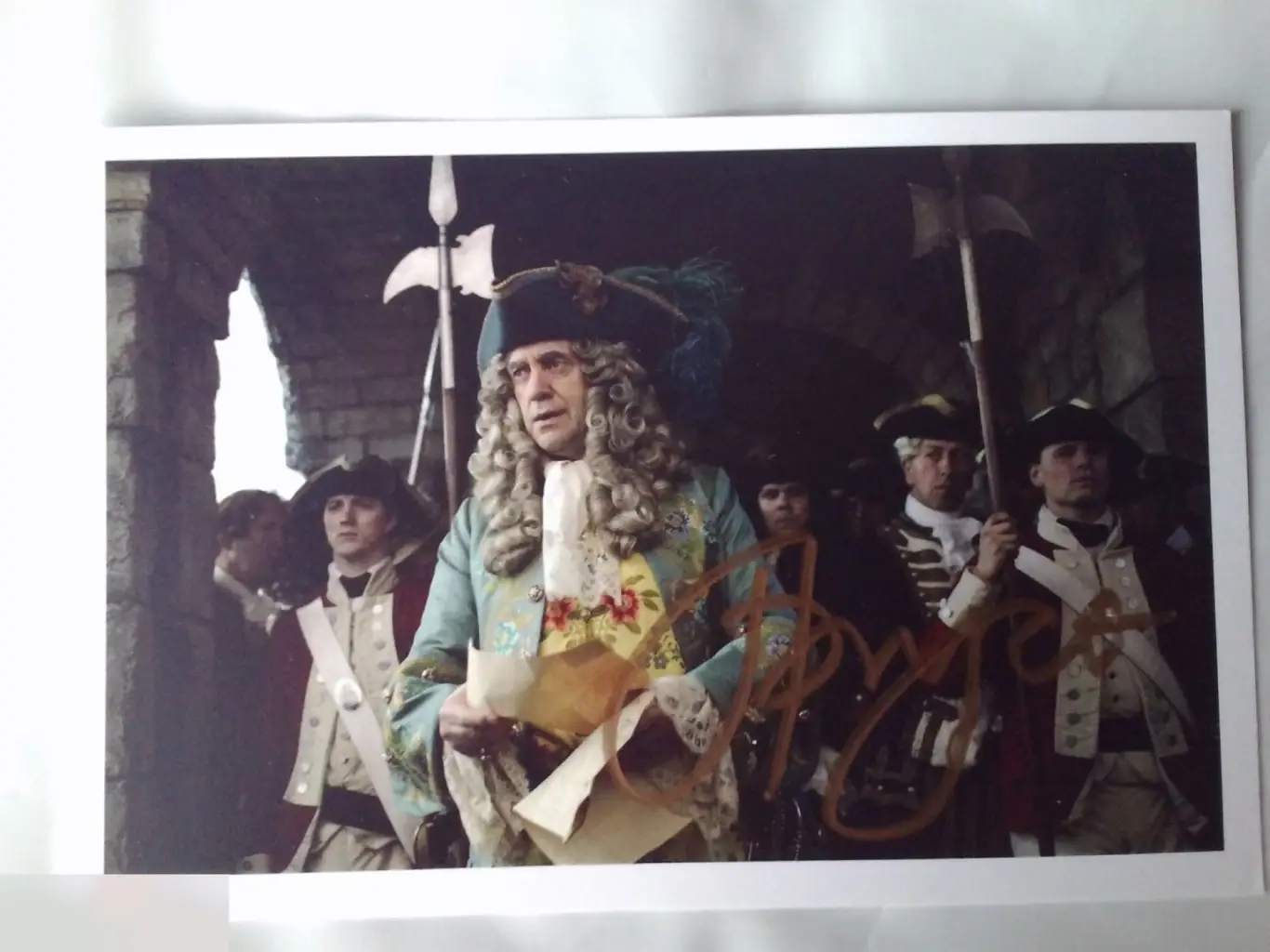 Джонатан Прайс автограф Пираты Карибского моря