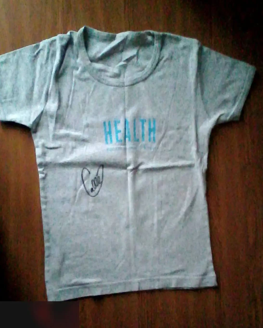 Холли Берри ношеная футболка с автографом и письмом подлинности