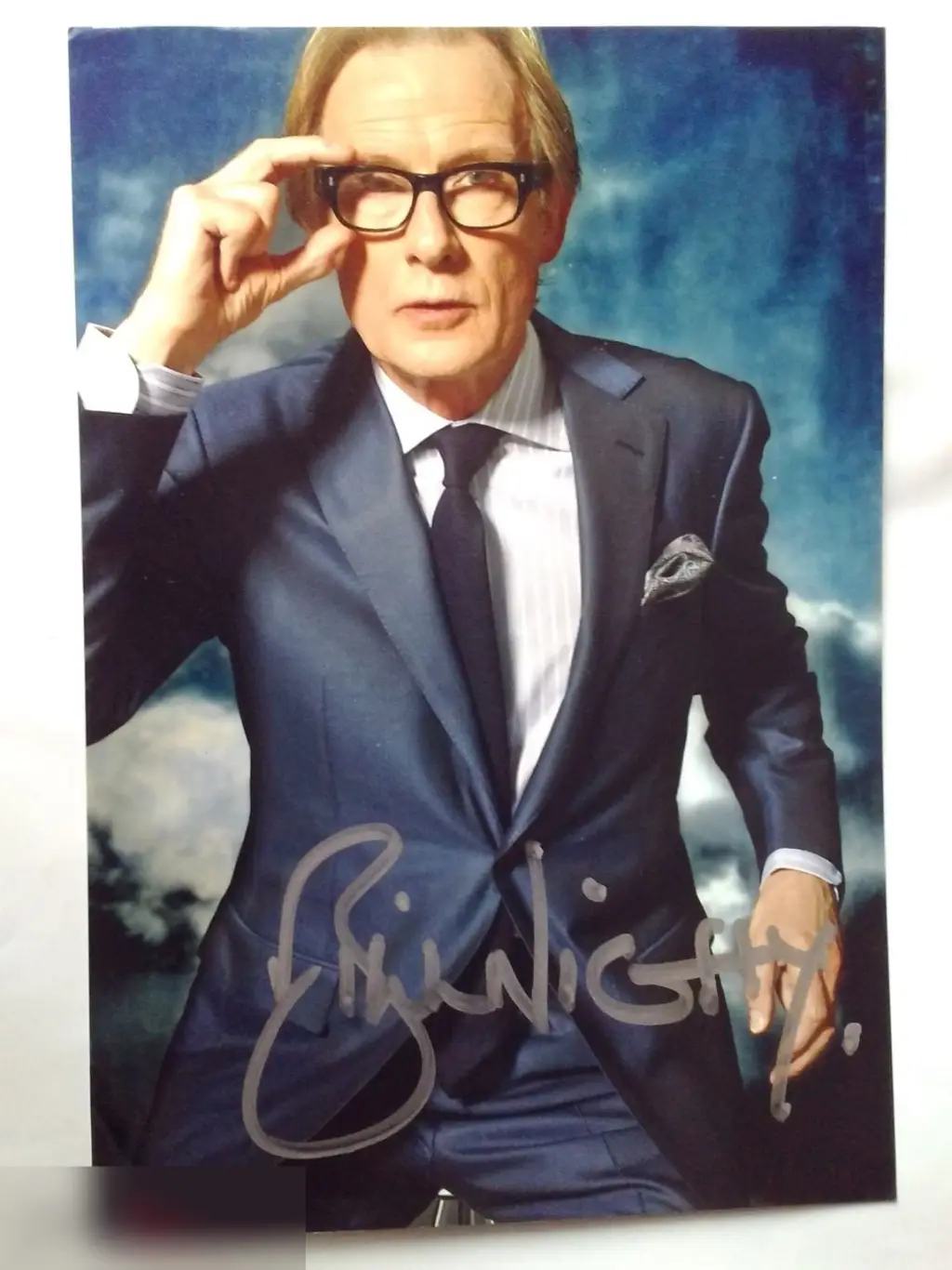 Билл Найи автограф на фото