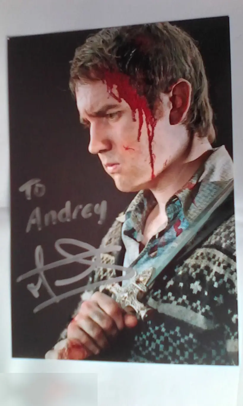 Мэттью Льюис автограф на фото Гарри Поттер