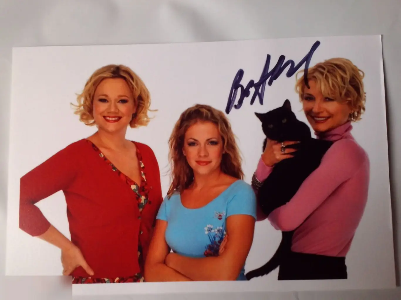 Бет Бродерик автограф Сабрина — маленькая ведьма