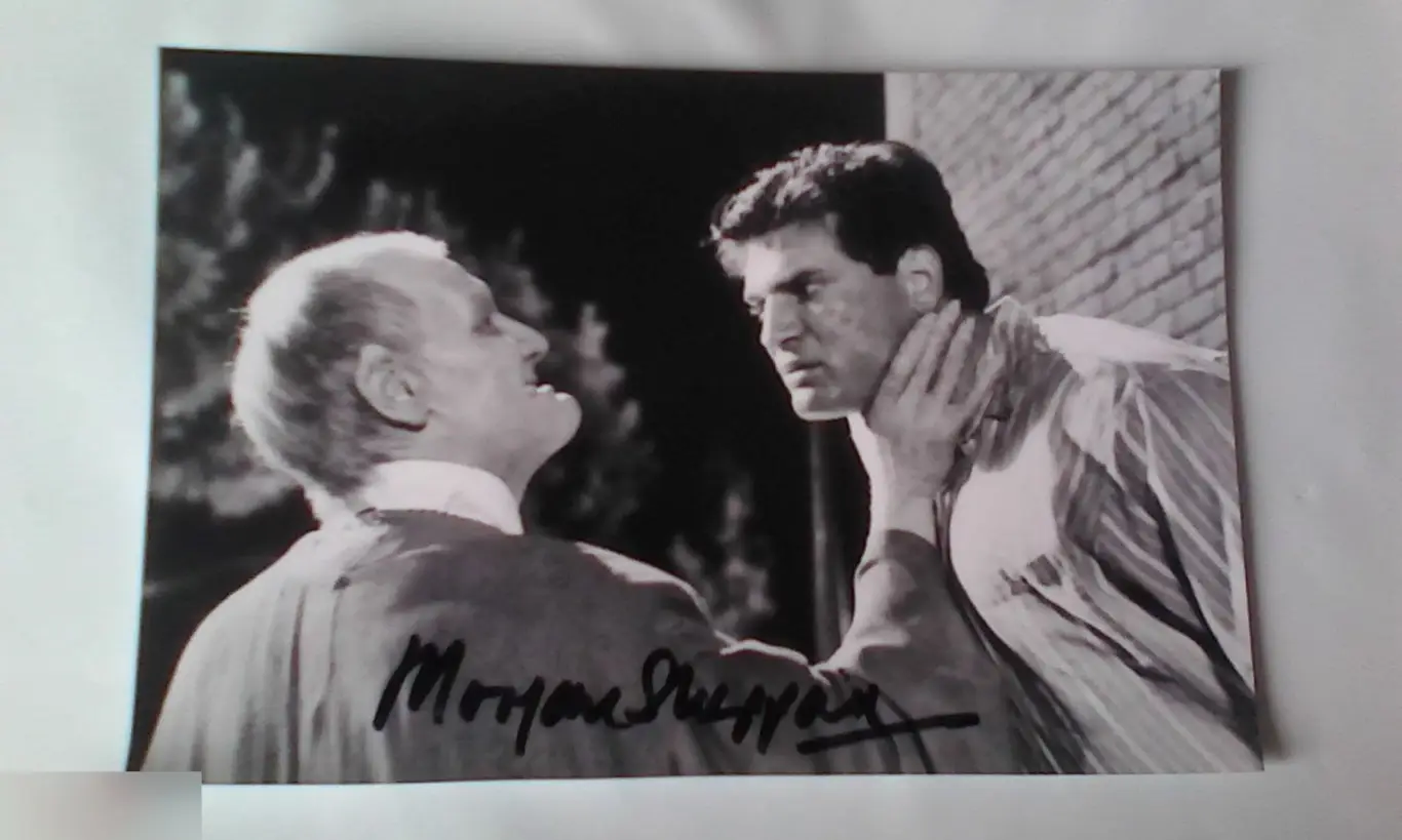 Уильям Морган Шеппард автограф на фото Эльвира — повелительница тьмы