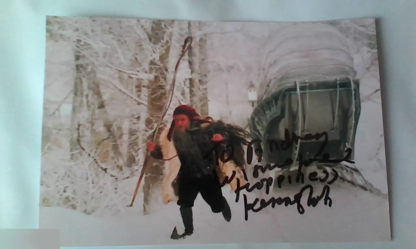 Киран Шах автограф на фото Хроники Нарнии: Лев, колдунья и волшебный шкаф