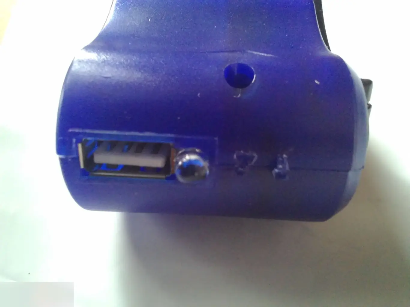 Динамо-машина для зарядки телефонов 2