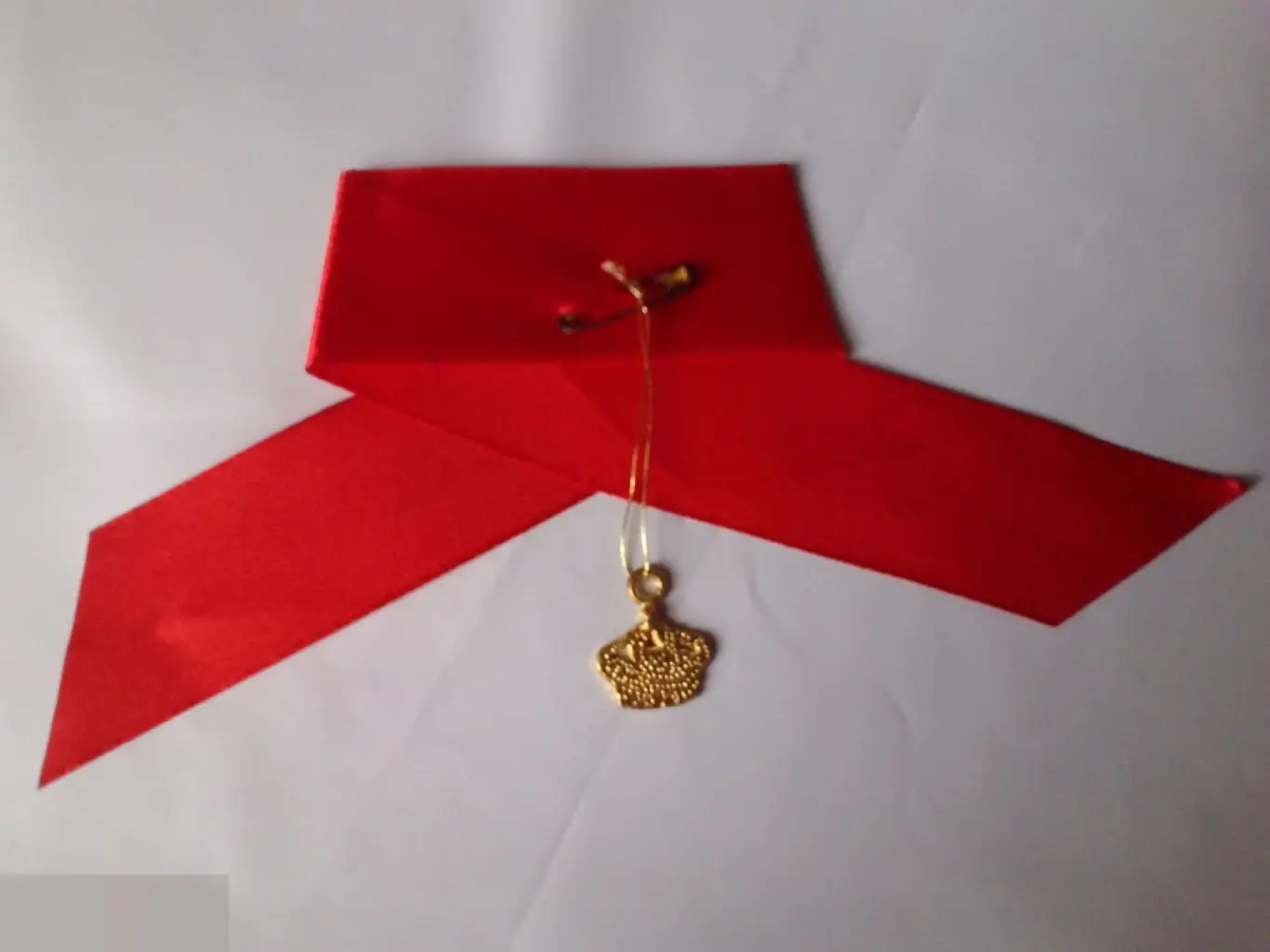 Бантик-значок Королева 1