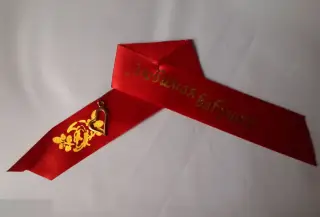 Бантик-значок Любимая бабушка