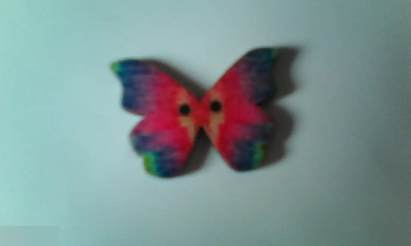 Деревянная бабочка для скрапбукинга 2х2-2,5 см