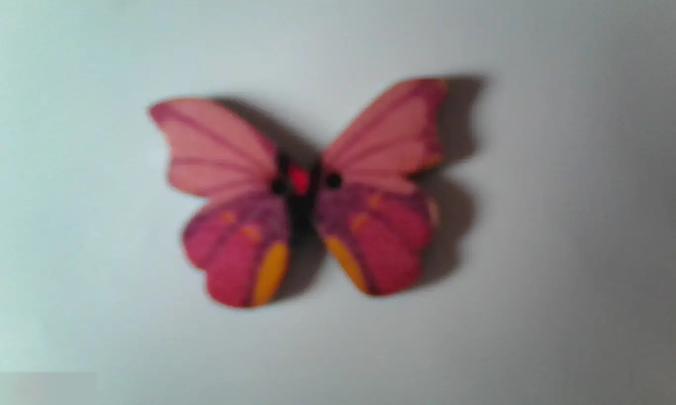 Деревянная бабочка для скрапбукинга 2х2-2,5 см