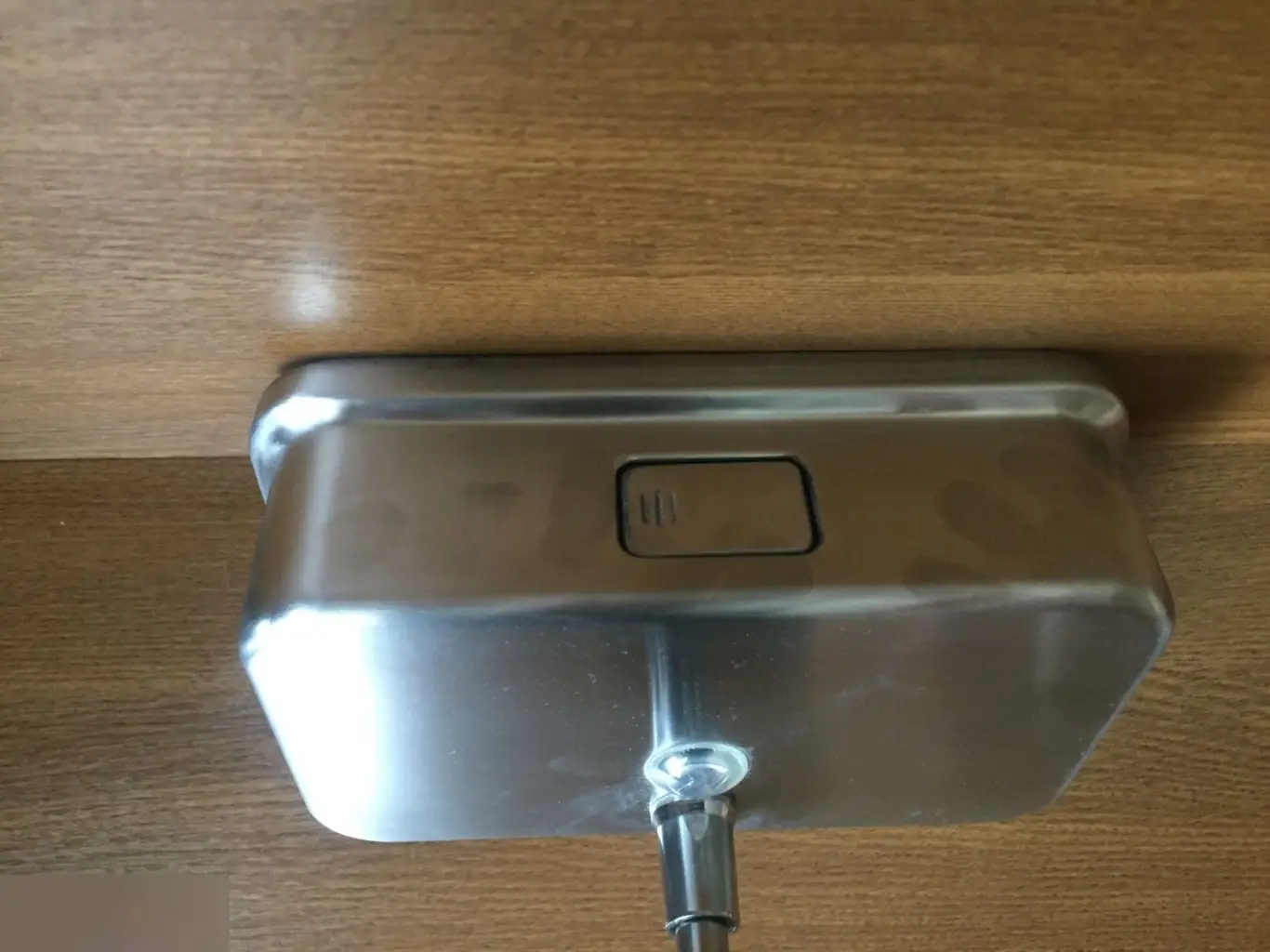 Дозатор для жидкого мыла 1,2 л нержавеющая сталь 4