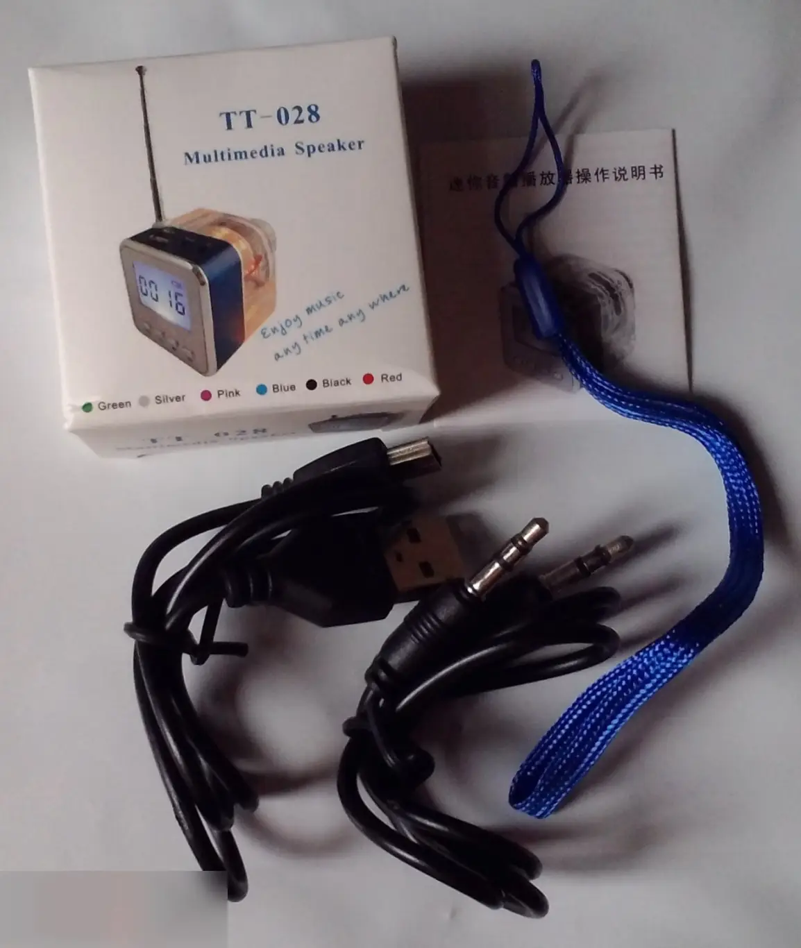 Портативная колонка радио mp3 плеер 4