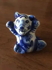 Тигрёнок тигр гжель фигурка фарфор