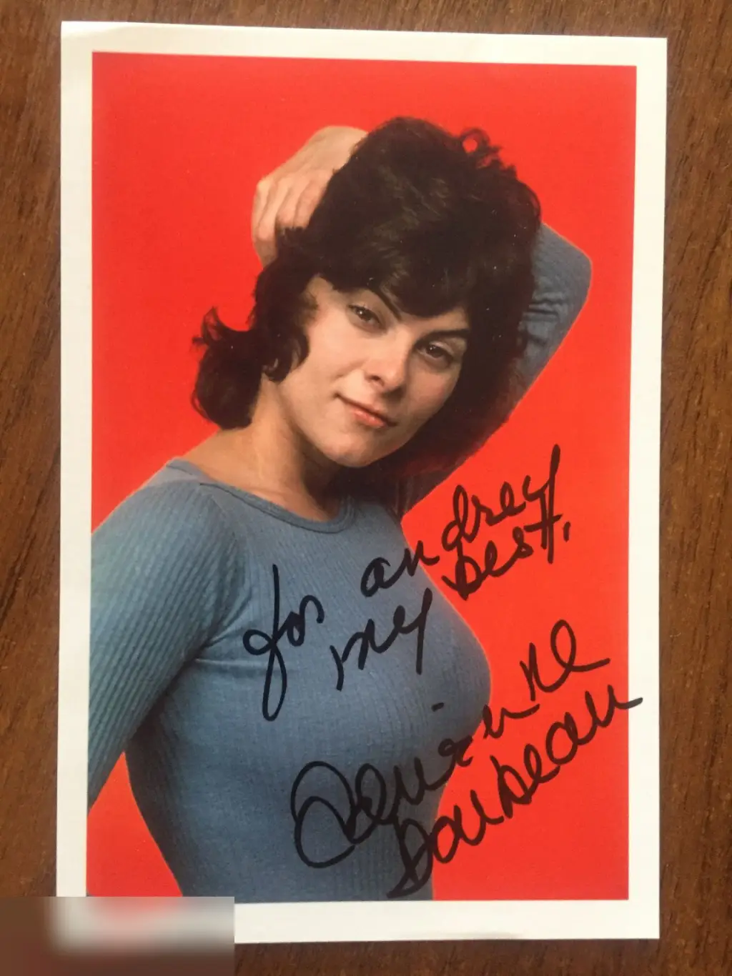 Эдриенн Барбо автограф