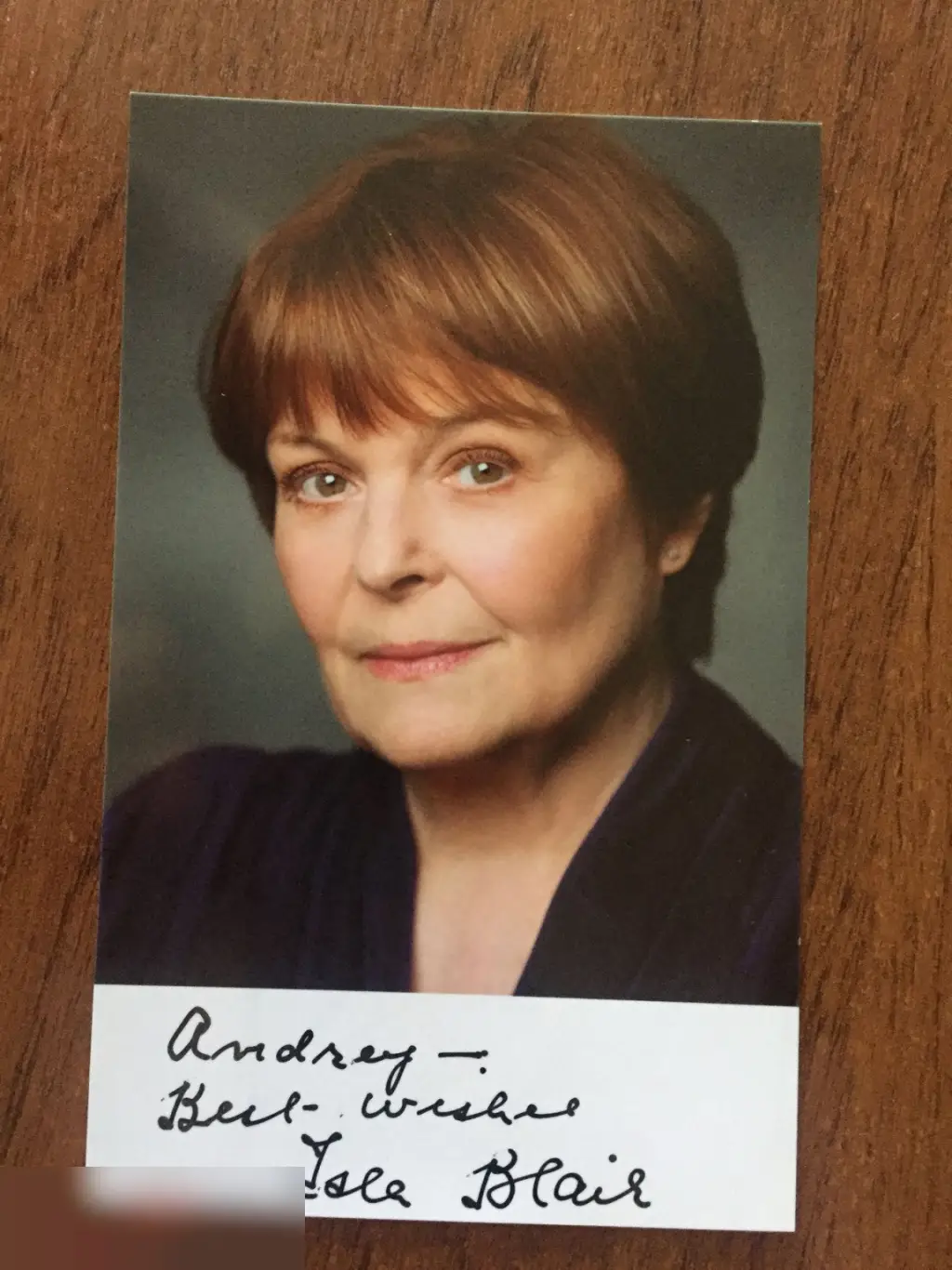 Айла Блэр автограф на фото