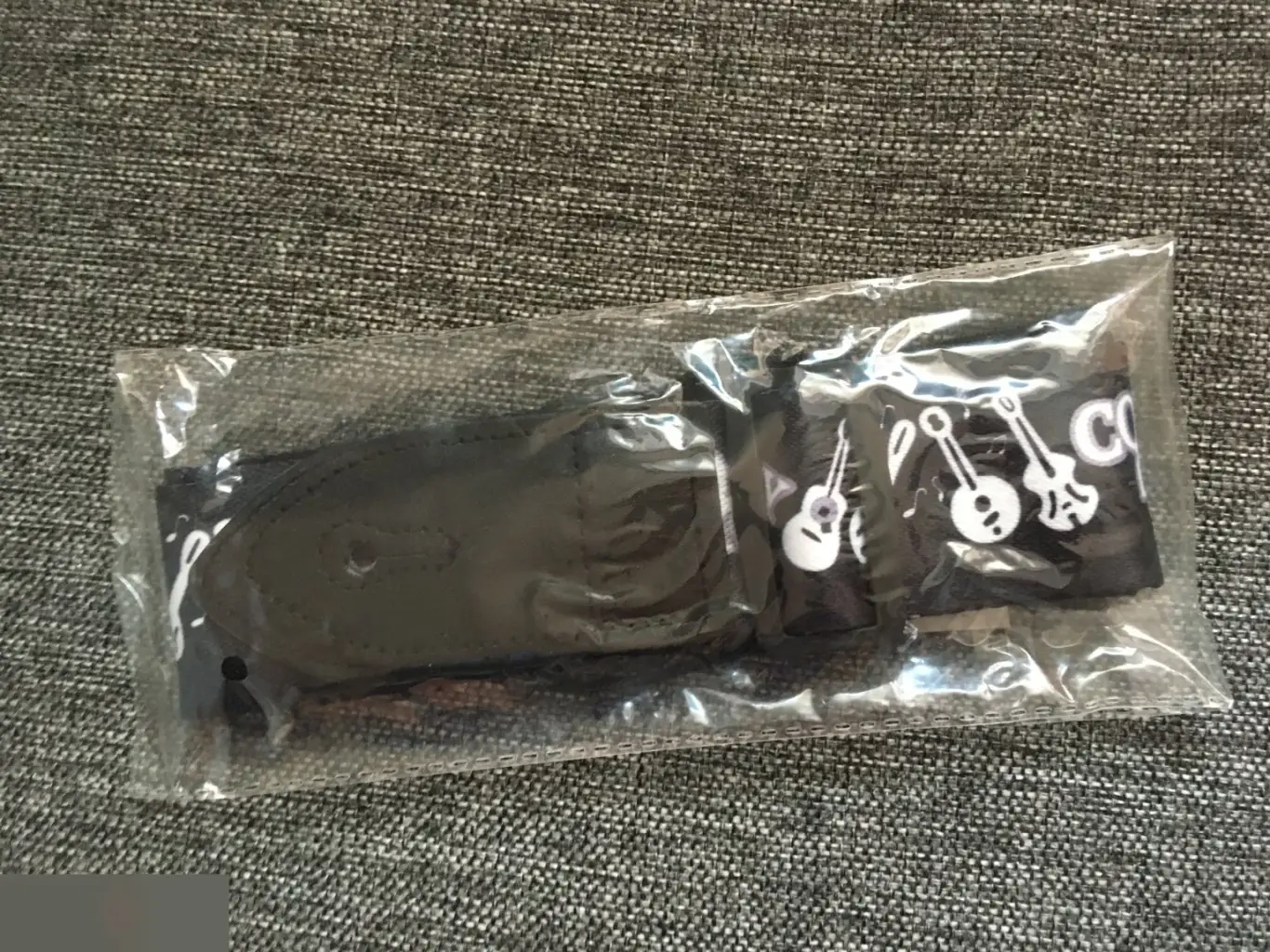 Ремень для гитары струнные инструменты 60-117х5 см