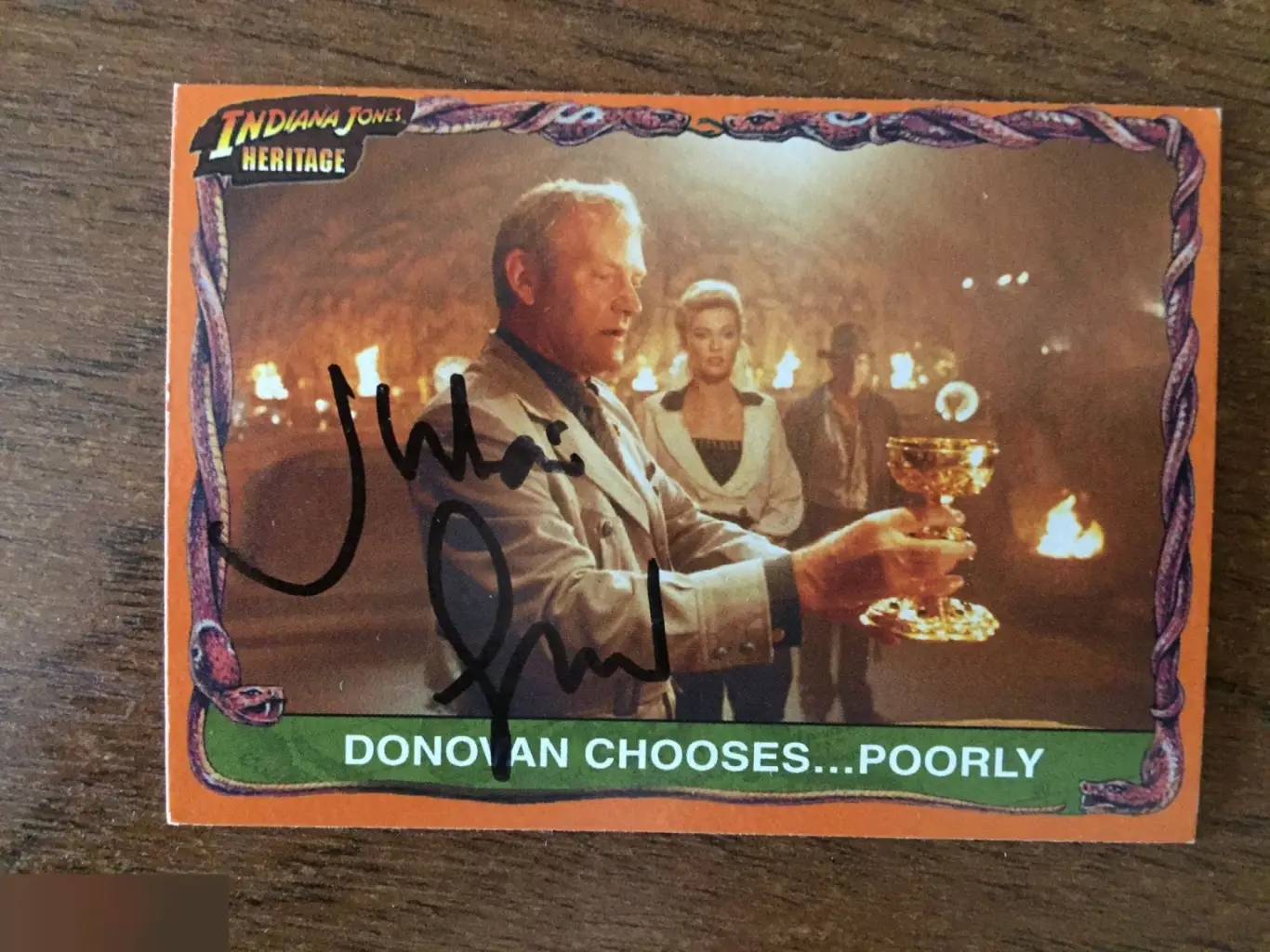 Джулиан Гловер автограф на карточке Индиана Джонс