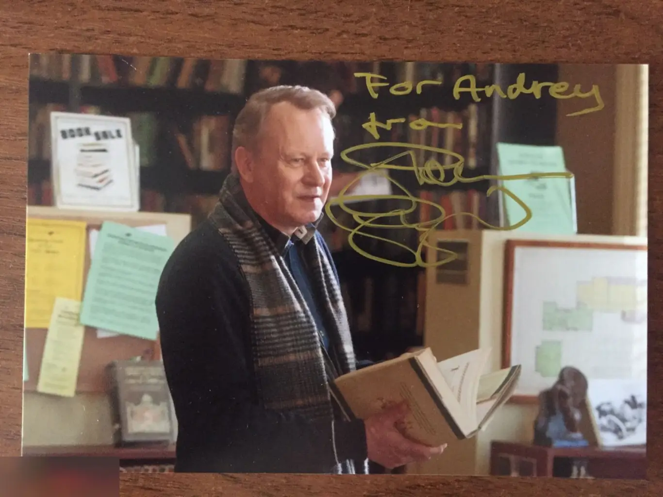 Стеллан Скарсгард автограф на фото