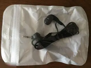 Наушники вкладыши