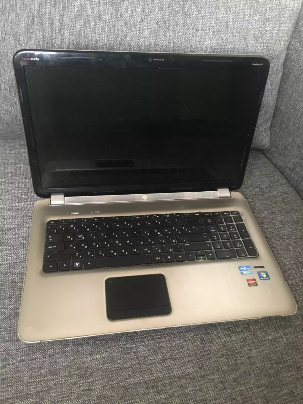 Ноутбук HP Pavilion dv7 i5-2430M/6GB DDR3/2048MB AMD Radeon HD 6700M на запчасти