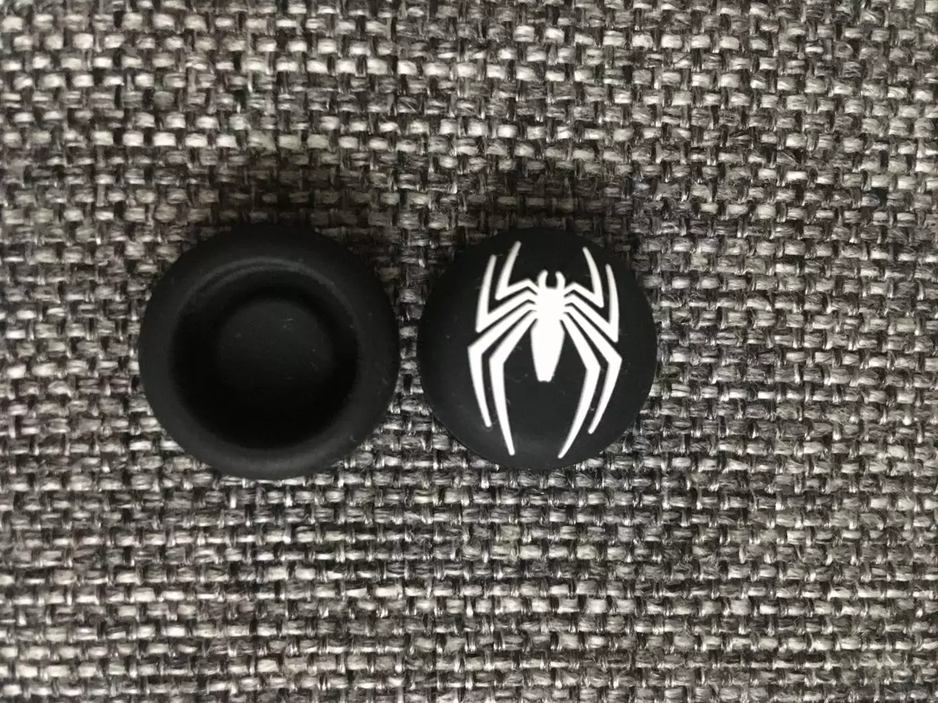 Накладки на кнопки для геймпада PS4 и PS5 Человек-паук