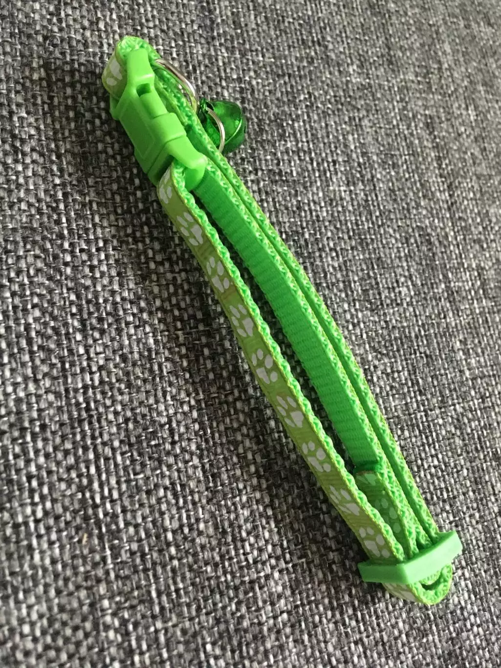 Ошейник для кошек и небольших собак зелёный