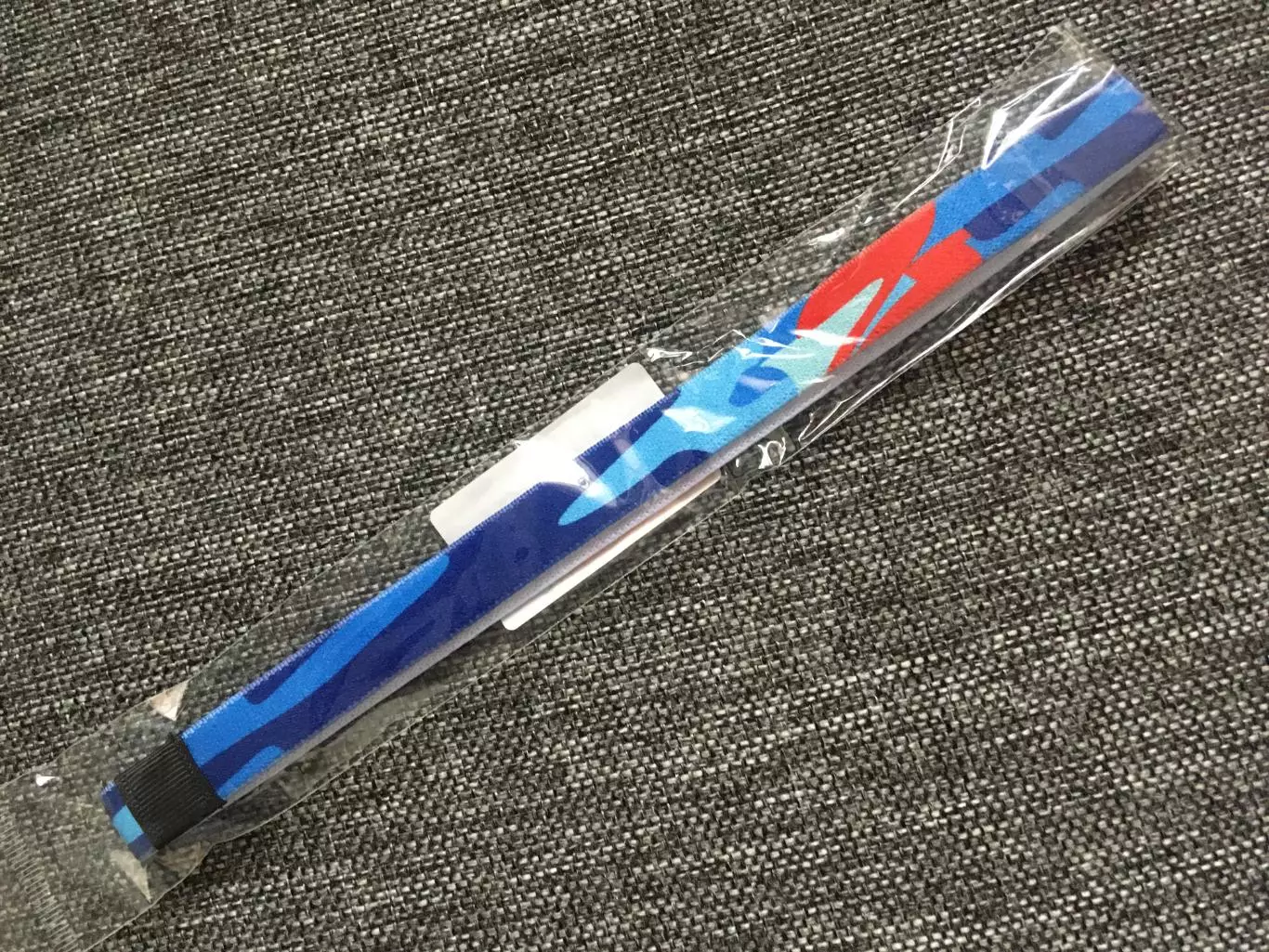 Спортивная лента-повязка на голову