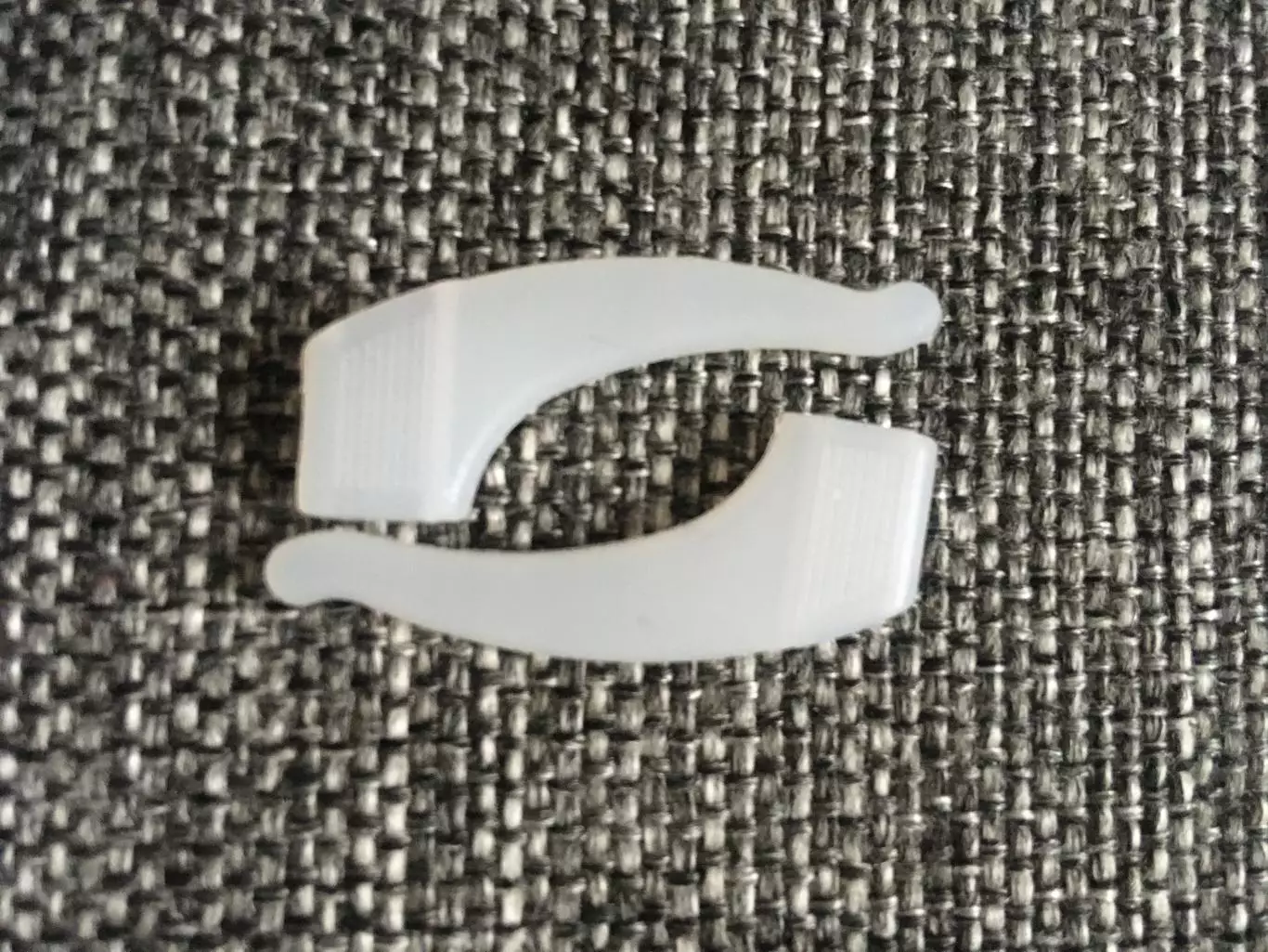 Пара держателей для очков 1