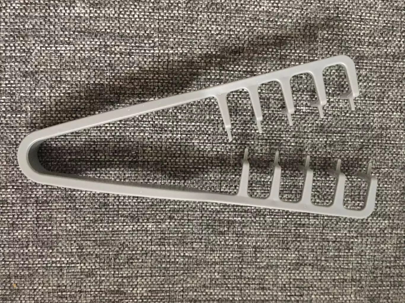 Расческа мужская серая