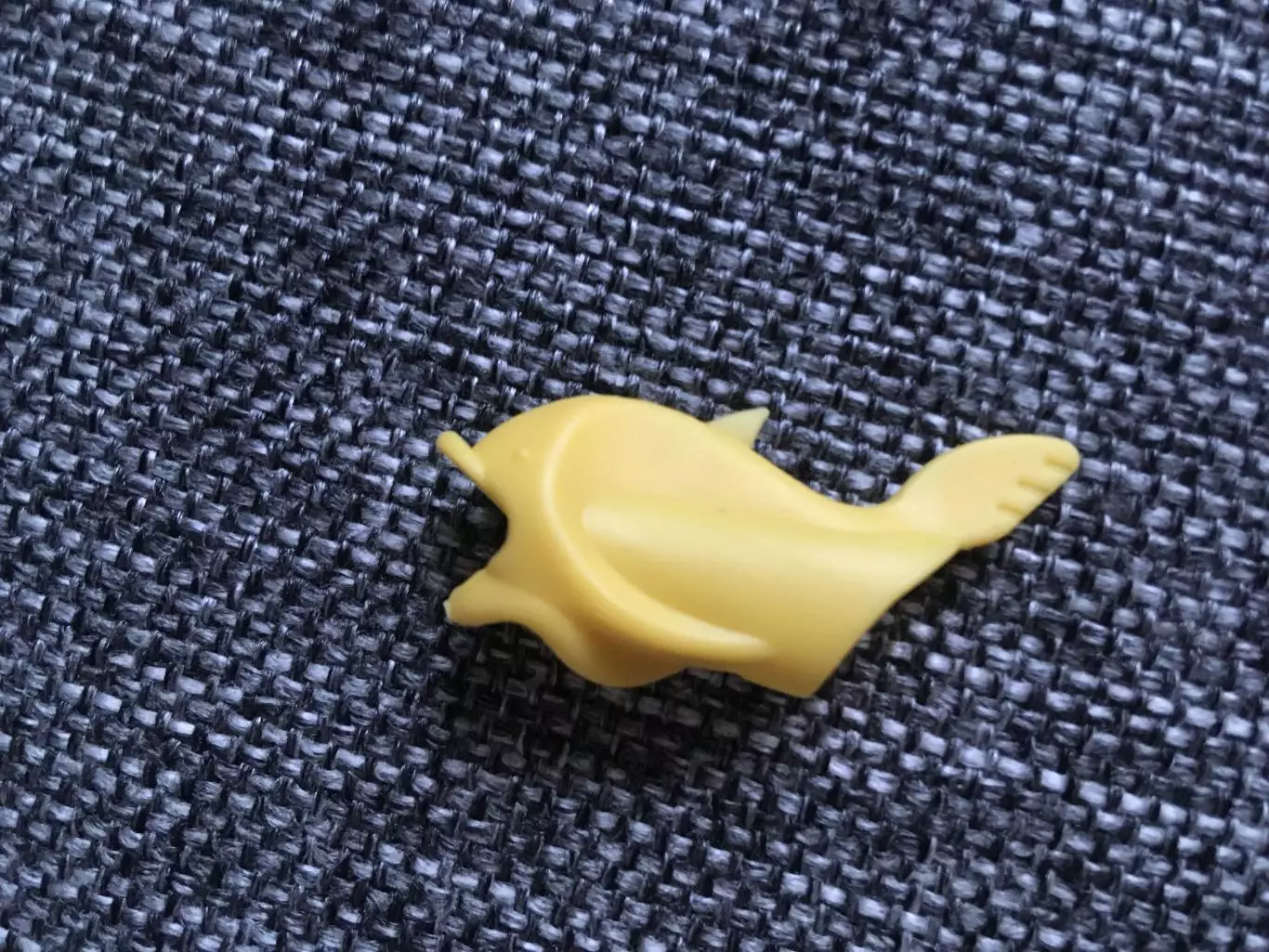 Тренажер насадка на ручку для правильного письма желтый