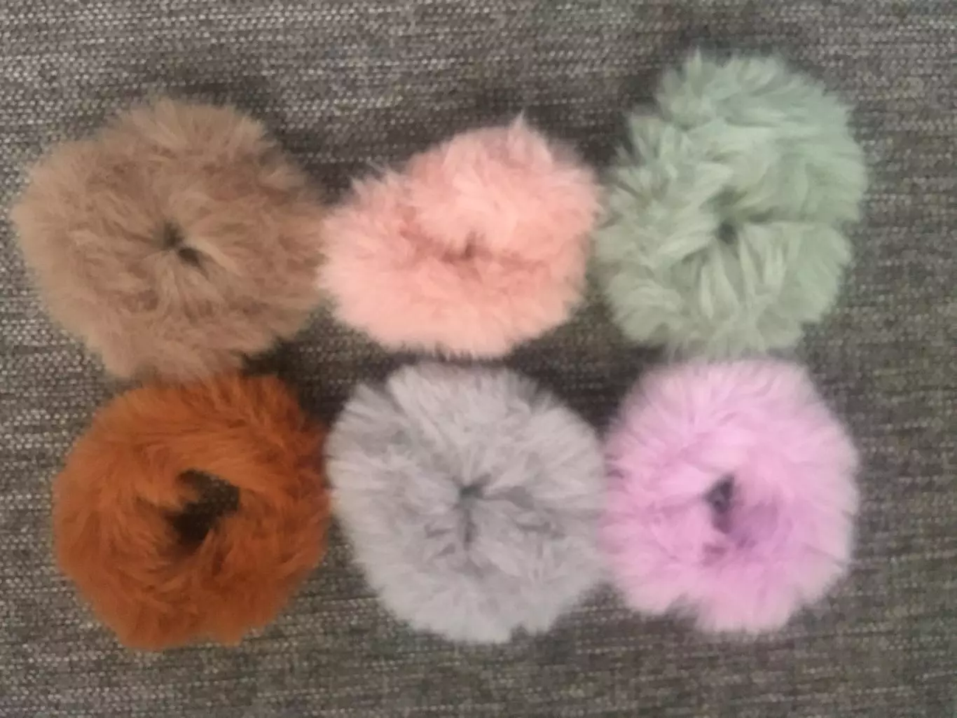 Пушистые резинки для волос 6 штук