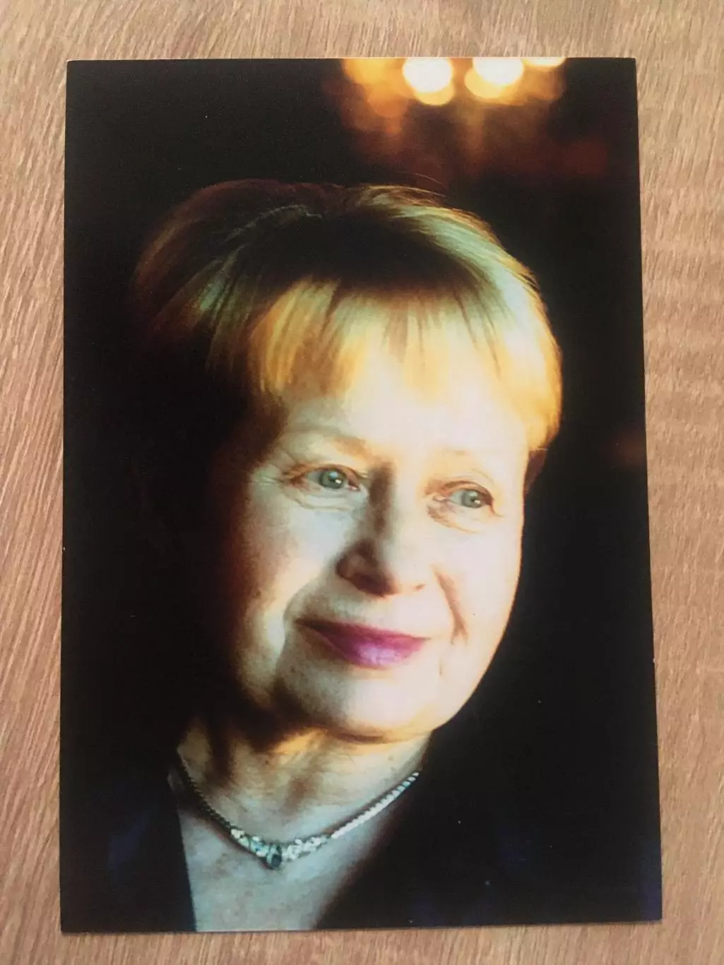 Александра Пахмутова автограф на фото 1