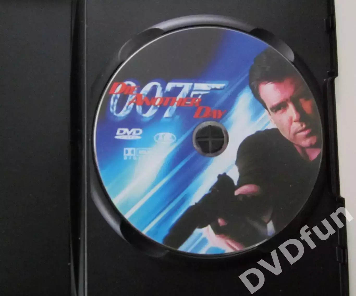 УМРИ,НО НЕ СЕЙЧАС (Агент 007) DVD-Video 2002 2