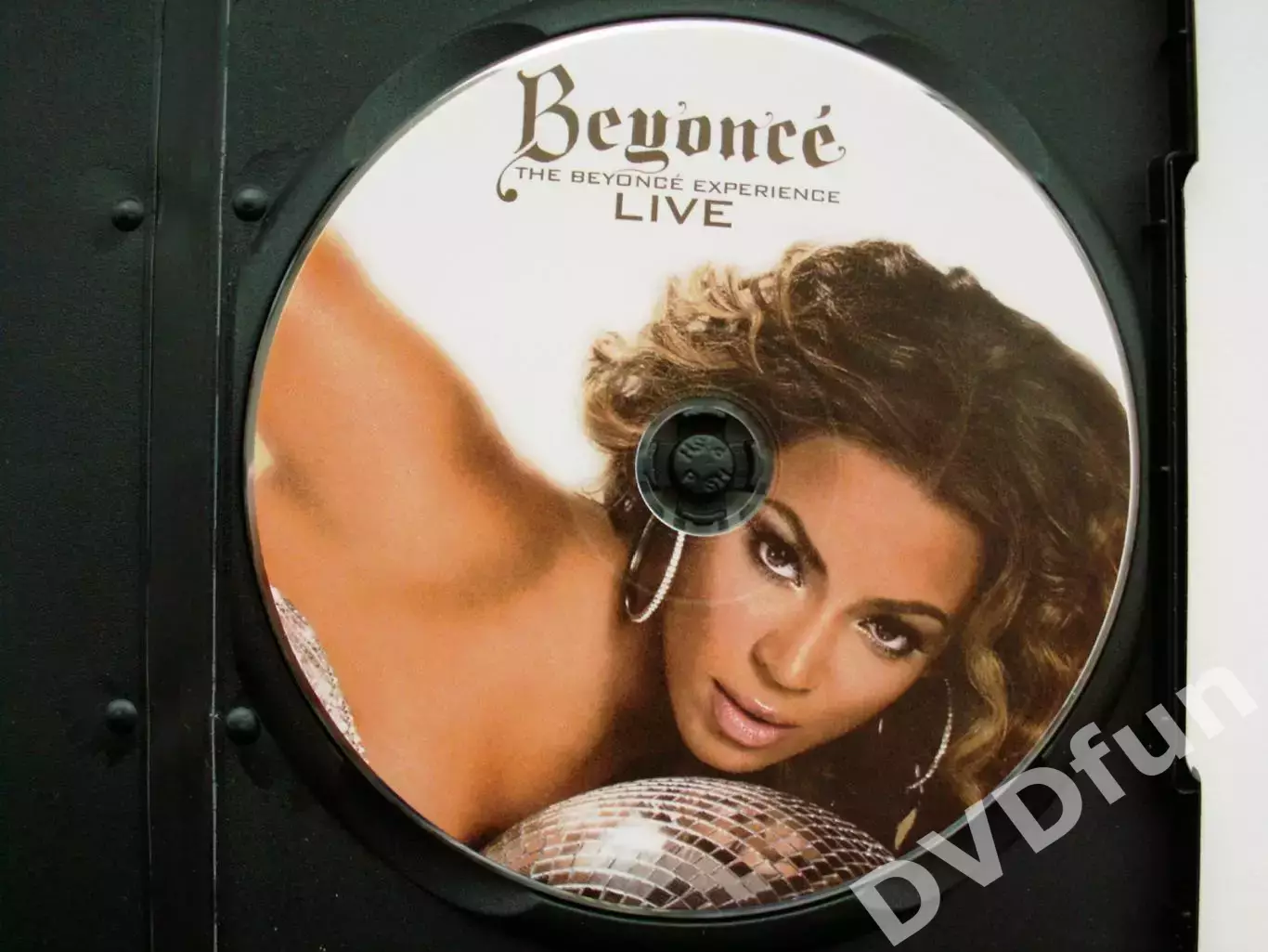 BEYONCE-THE BEYONCE EXPERIENCE LIVE DVD 3
