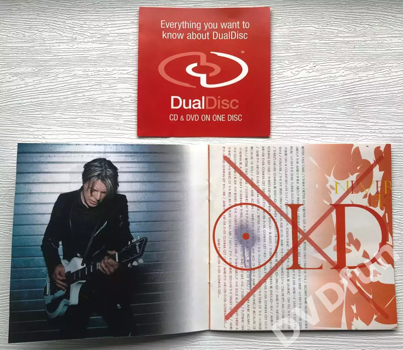 DAVID BOWIE- REALITY 2003 Hybrid DualDisc CD-DVD MULTI CHANNEL 5.1 + 2.0 STEREO 4