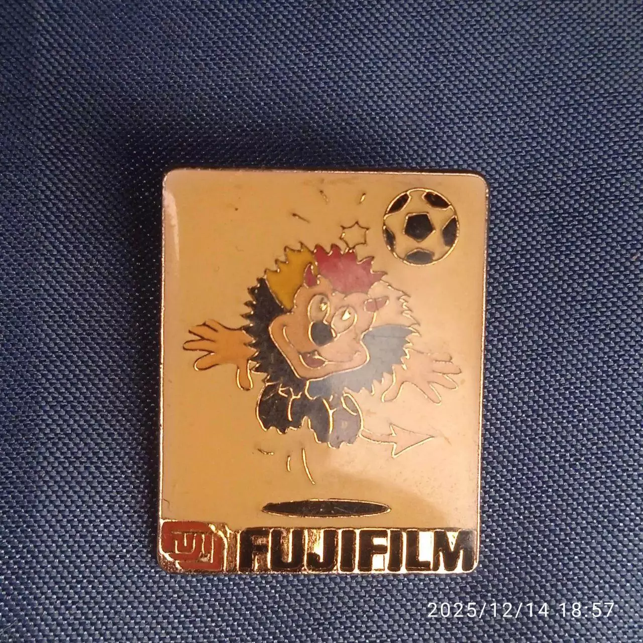 Оригинал лицензия знак 1998 уефа uefa лев зверек футбол мяч Фуджифильм Fujifilm 2