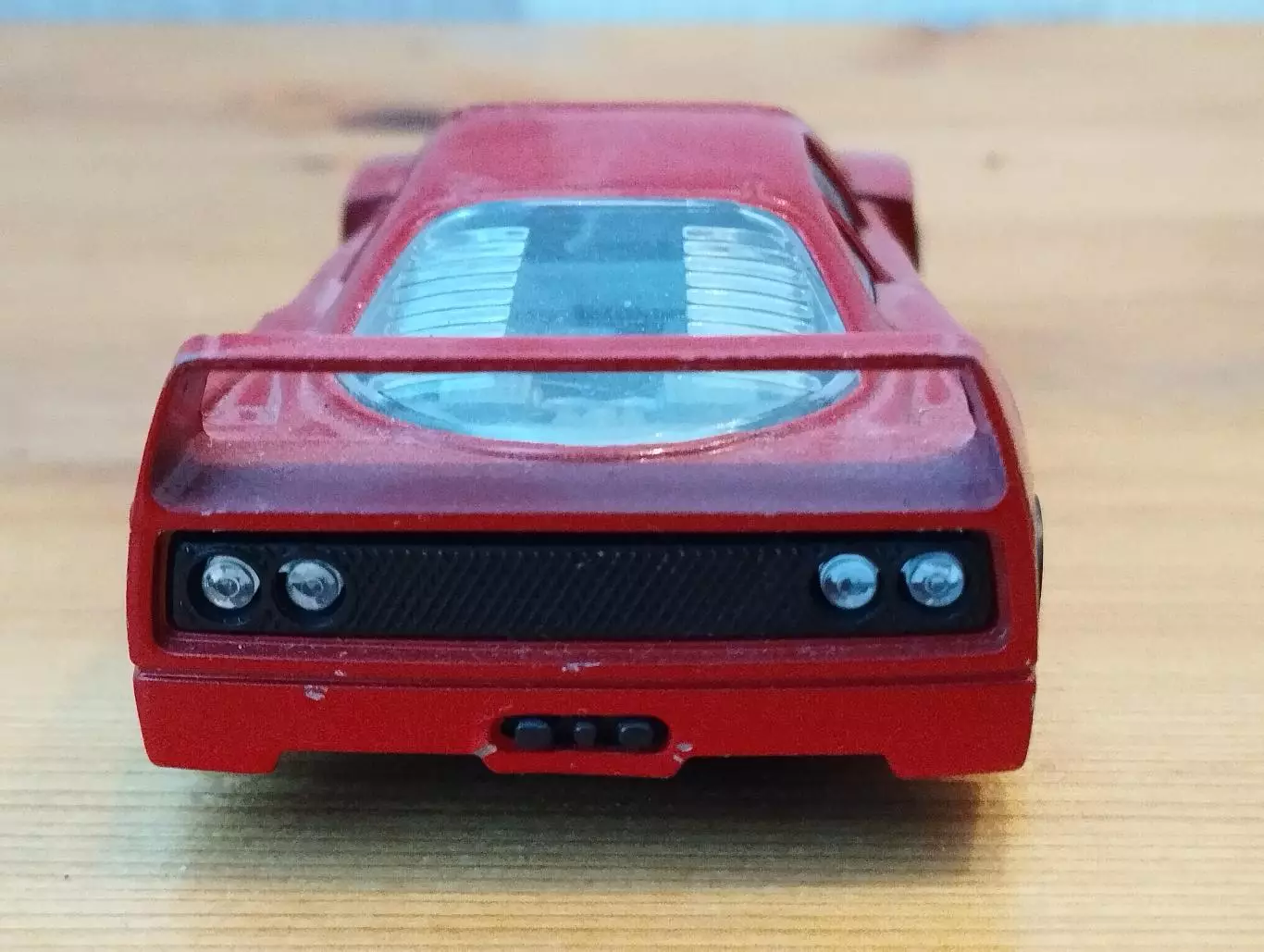 автомодель Феррари F-40 3