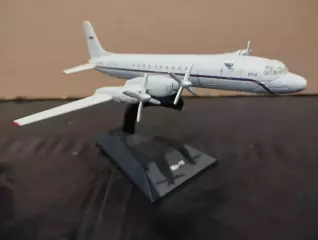 Самолет Ил-18, Дэагостини, модель.