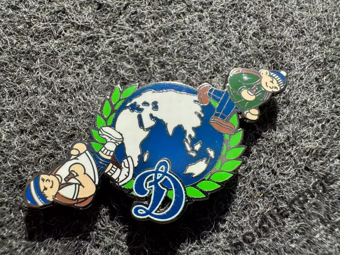 Серия Ультрас география. Динамо Москва. Зелёный.